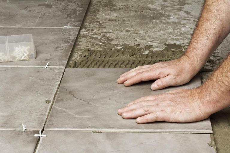 Rénovation de carrelage : étapes clés pour un résultat durable
